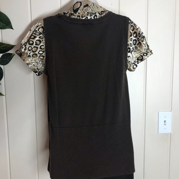 AGB Brown & Cheetah Animal Print Blouse
Size Large 10 - 12
55% Ramie 45% Cotton - Picture 6 of 12